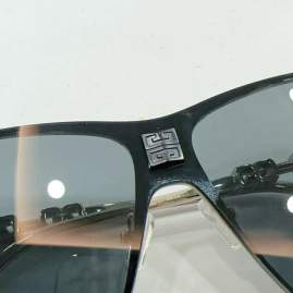 Picture of Givenchy Sunglasses _SKUfw76771633fw